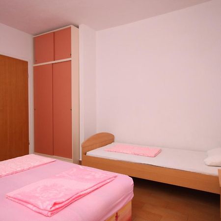 Apartments With A Parking Space Zivogosce - Porat, Makarska - 6700 Igrane Chambre photo