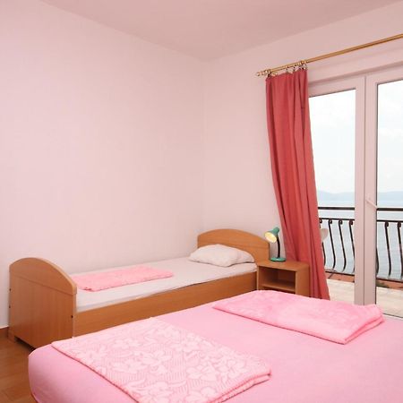 Apartments With A Parking Space Zivogosce - Porat, Makarska - 6700 Igrane Chambre photo